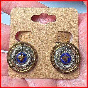 Grape Leaf Wreath Crest Clip-on Earrings